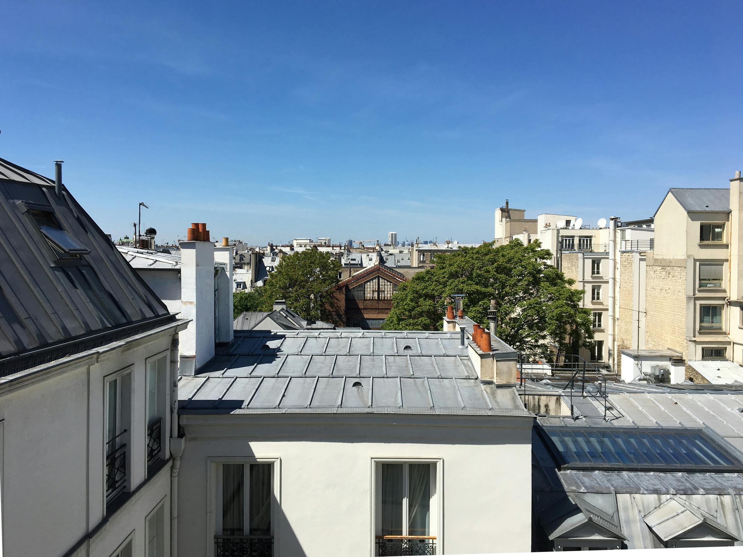 vente-appartement-duplex-vue-toits-ciel-verdure-75010-paris-10-wim-pariscabane.jpg
