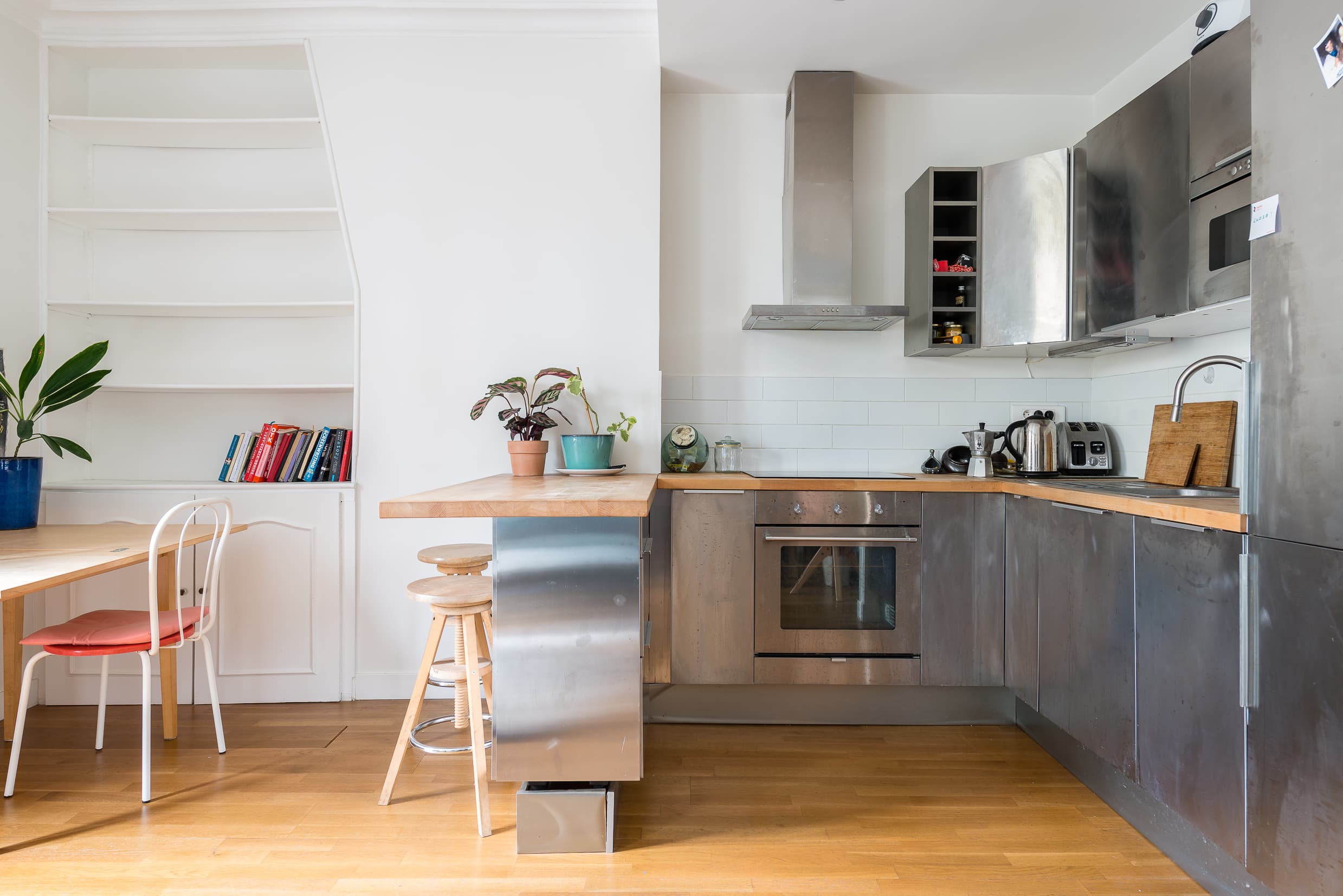 location-meublee-cuisine-inox-driss-pariscabane.jpg